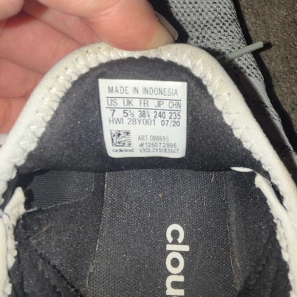 Adidas Cloudfoam Black and White Shoes - Picture 3 of 4